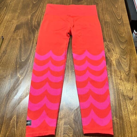 Adidas X Marimekko Girls Leggings Size M (12-14) Pink Red Wave Pattern - Picture 10 of 10